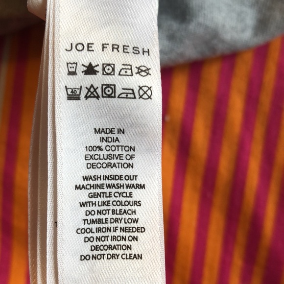 Pretty little gray dress with white flowers SIZE SMALL 10$ - Picture 3 of 3